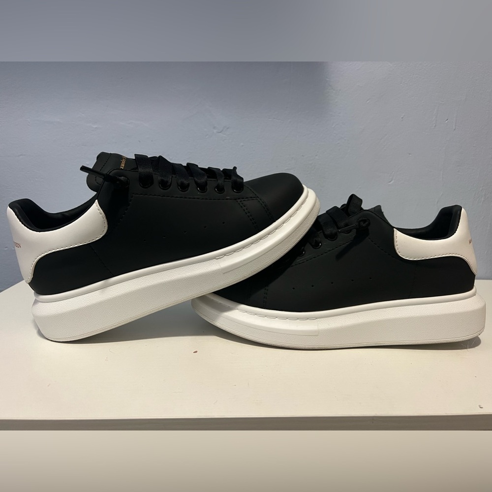 Alexander Mcqueen Sneaker